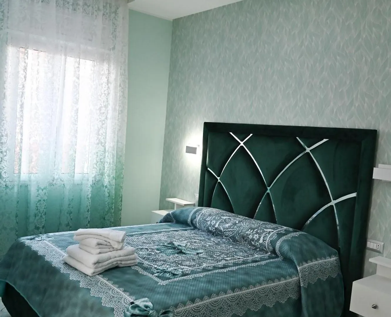Bed and Breakfast Bebsantaniellohouse1 à Naples Italie
