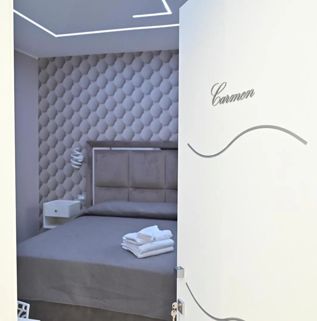 Bed and Breakfast Bebsantaniellohouse1 à Naples Italie