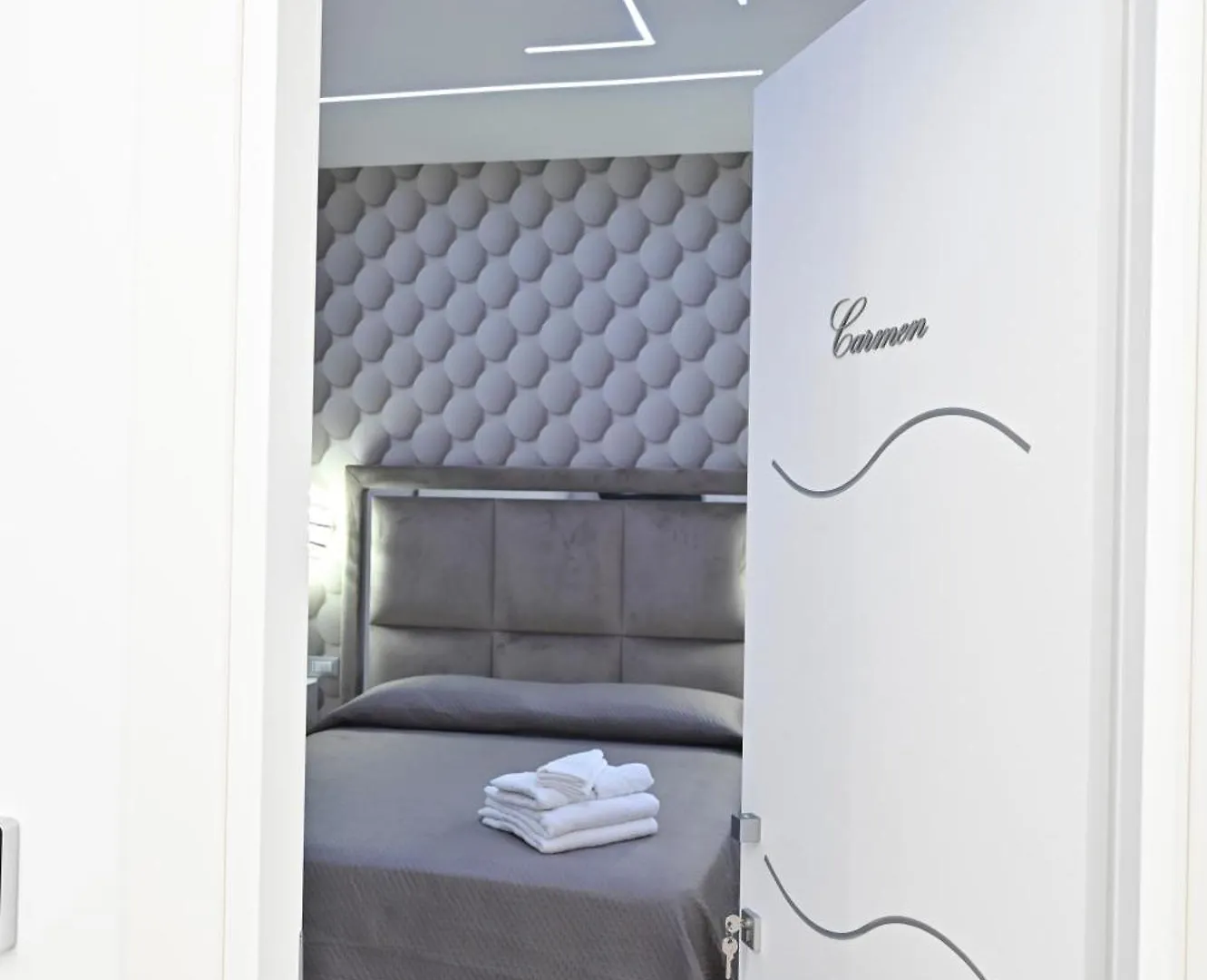 Bed and Breakfast Bebsantaniellohouse1 à Naples 0*,