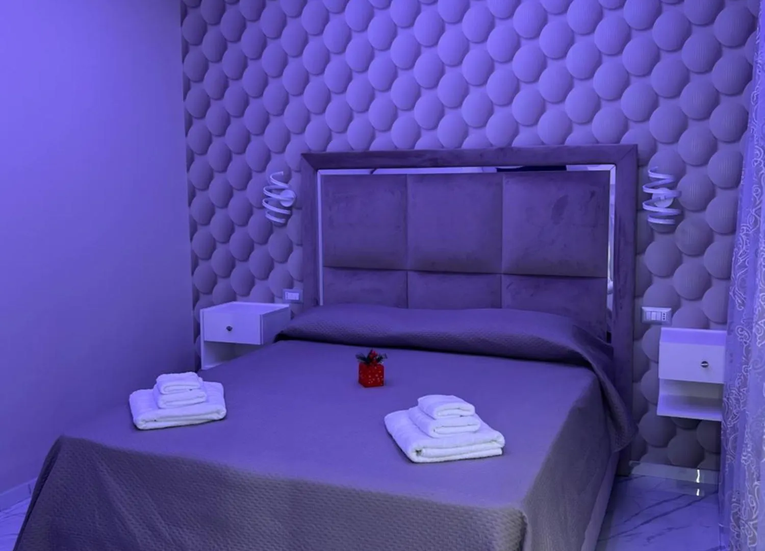 Bed and Breakfast Bebsantaniellohouse1 à Naples