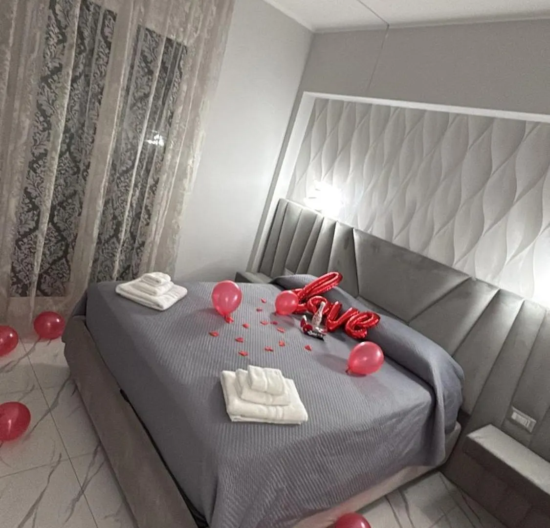 Bed and Breakfast Bebsantaniellohouse1 à Naples Couette-café